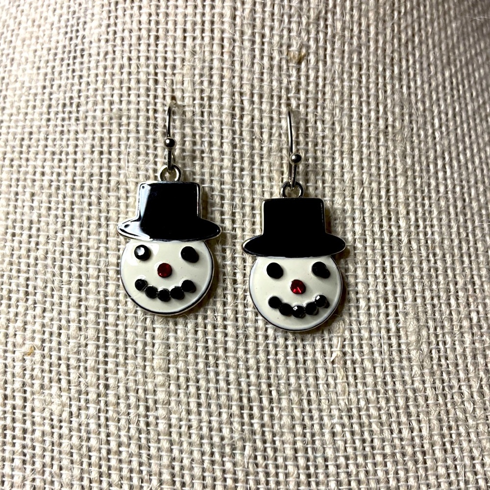 Fashion Snowman Earrings